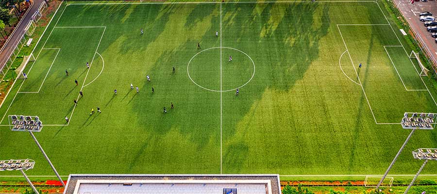 Voetbalerfgoed: Hollandse Amateurwortels Combineren met Modern Online Plezier