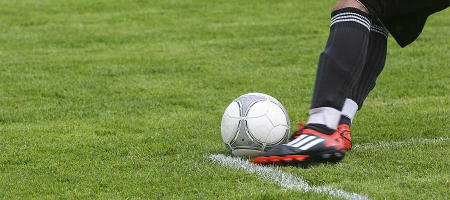 Hoe kleine clubs de gemeenschap tussen wedstrijden door levend houden