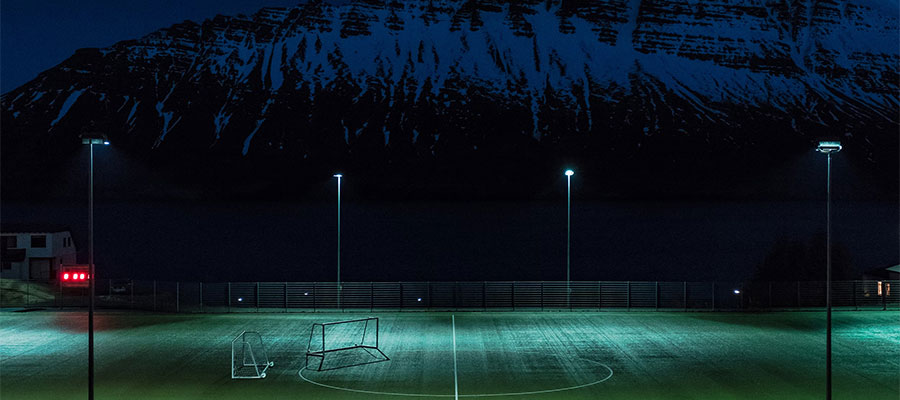Buiten voetballen in de winter: zo hou je jezelf warm